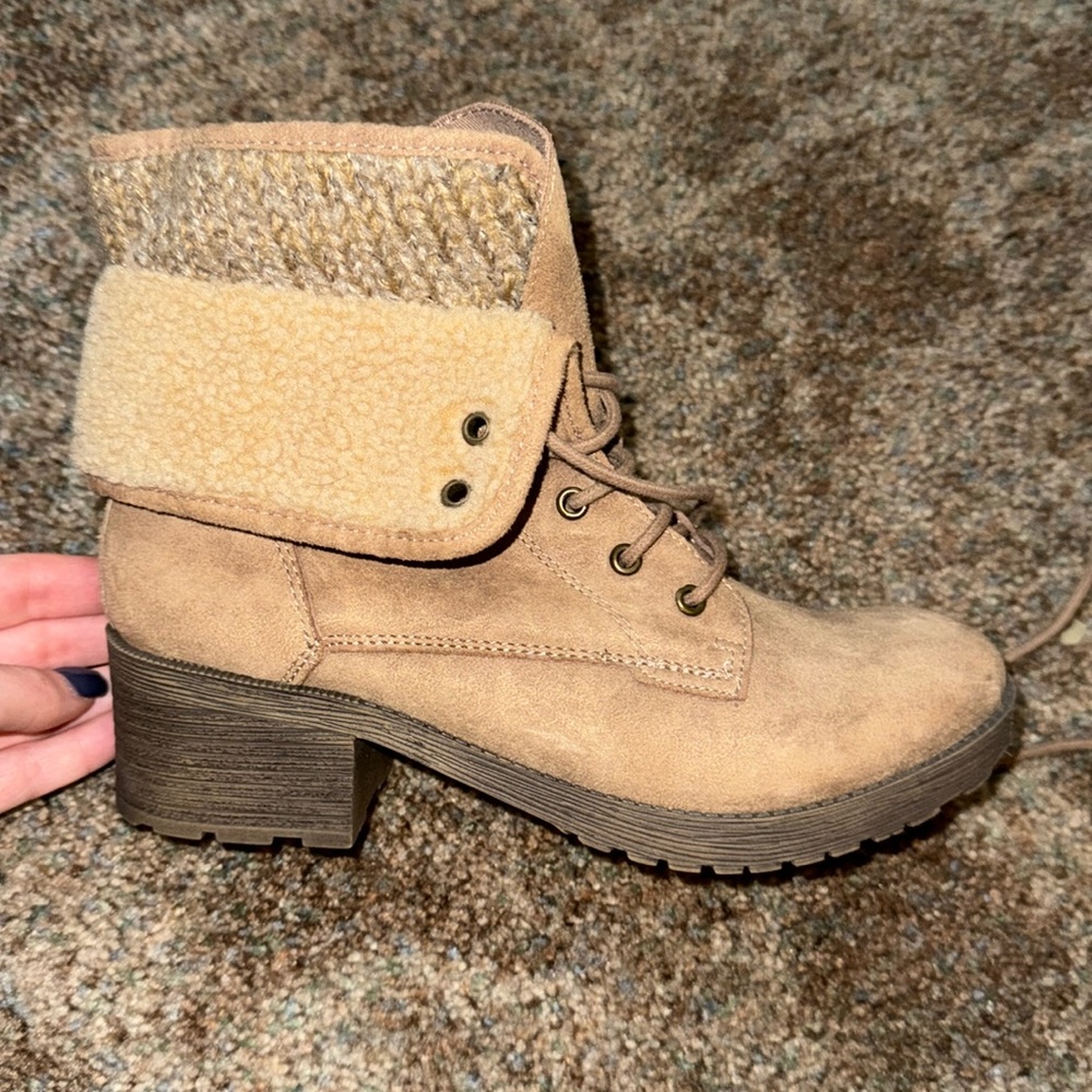 Super cute combat boots!